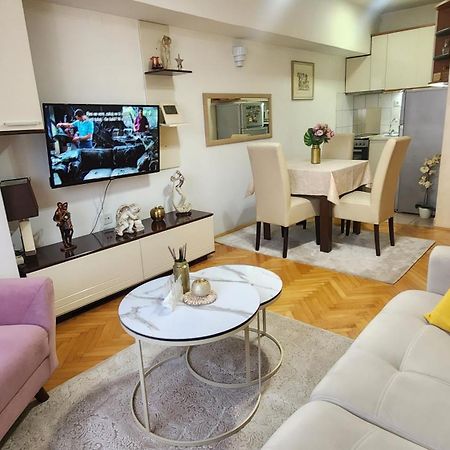Apartment 88, Self Check-In, Free Parking สโกเปีย ภายนอก รูปภาพ