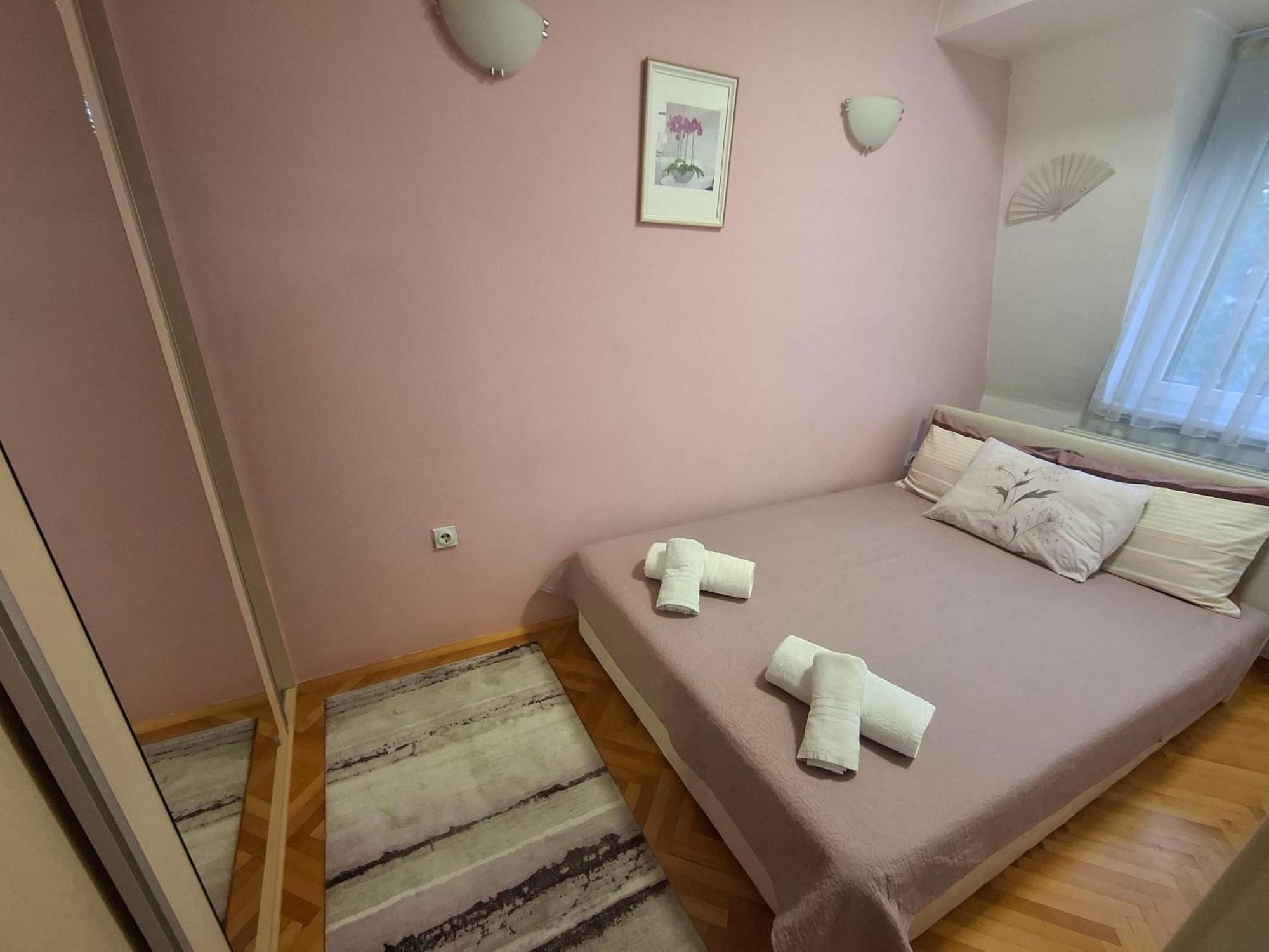 Apartment 88, Self Check-In, Free Parking สโกเปีย ภายนอก รูปภาพ